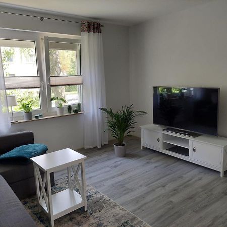 Gemuetliches, Voll Ausgestattetes Apartment Halle  ภายนอก รูปภาพ