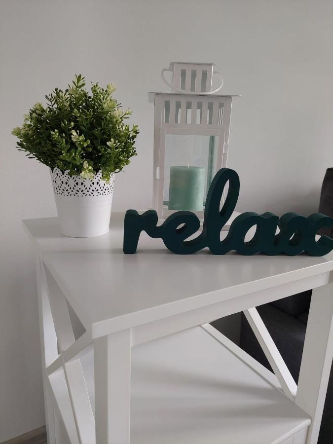Gemuetliches, Voll Ausgestattetes Apartment Halle  ภายนอก รูปภาพ