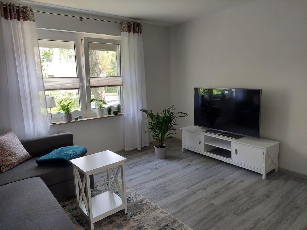 Gemuetliches, Voll Ausgestattetes Apartment Halle  ภายนอก รูปภาพ