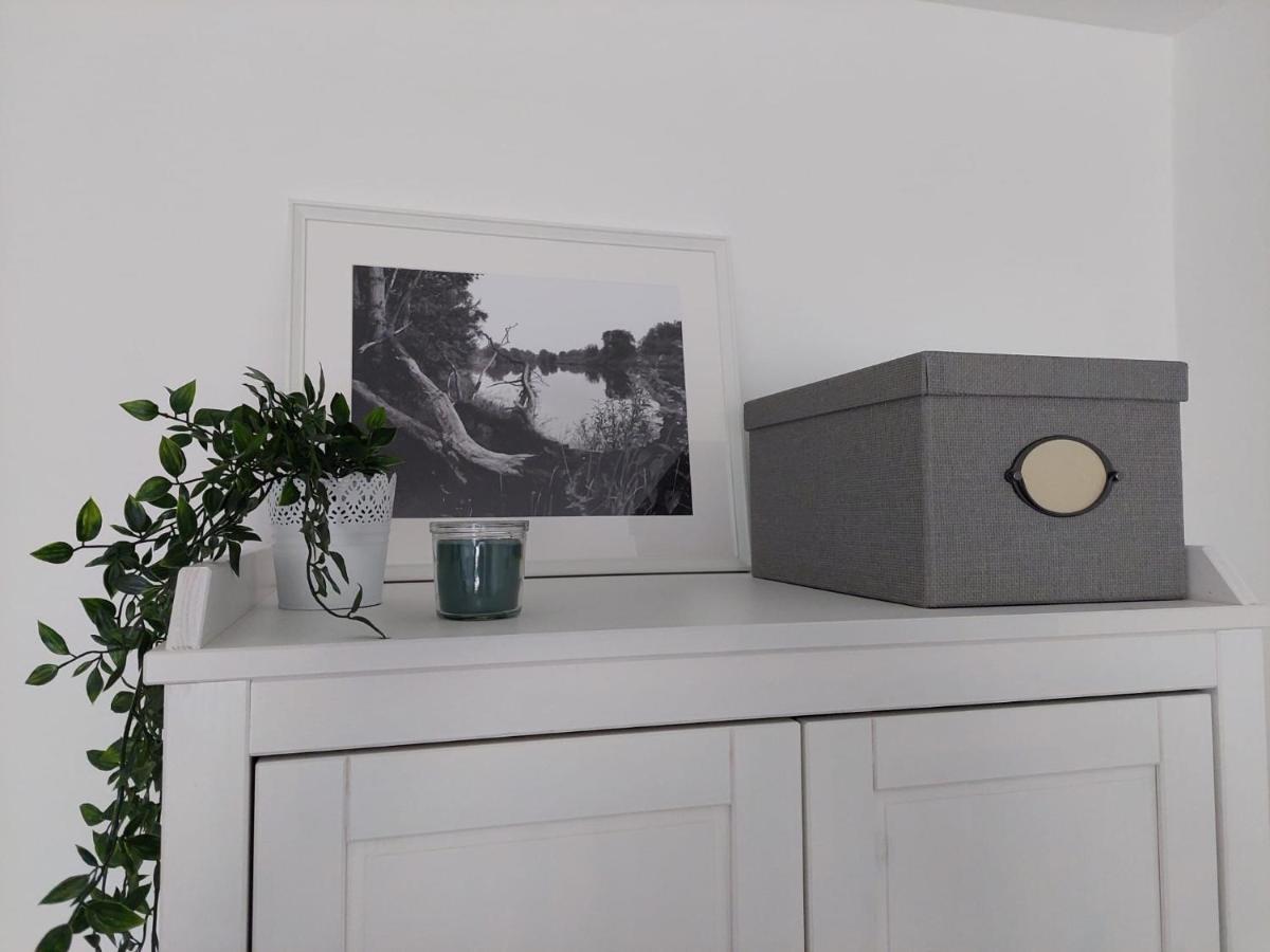 Gemuetliches, Voll Ausgestattetes Apartment Halle  ภายนอก รูปภาพ