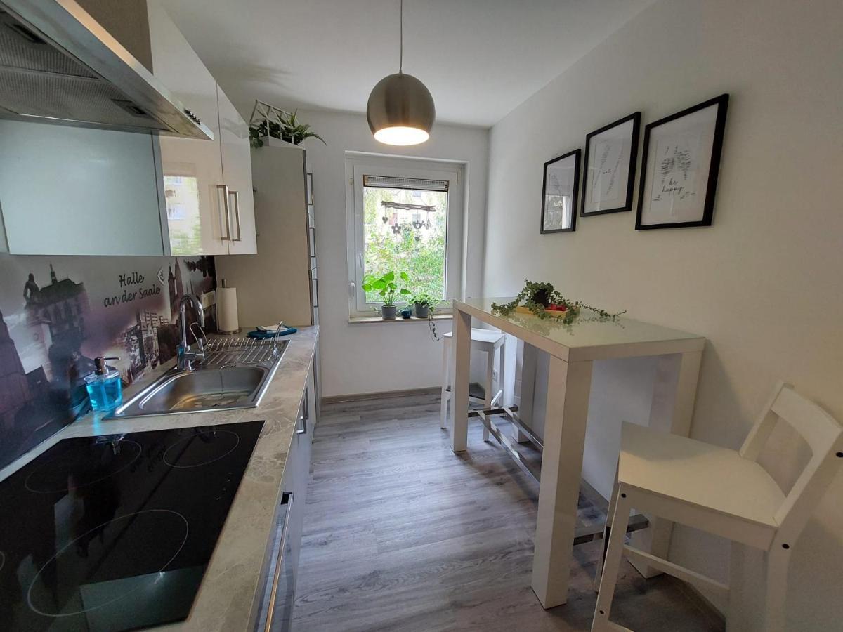 Gemuetliches, Voll Ausgestattetes Apartment Halle  ภายนอก รูปภาพ